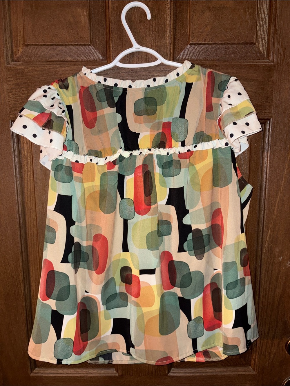 Mixed patterned top